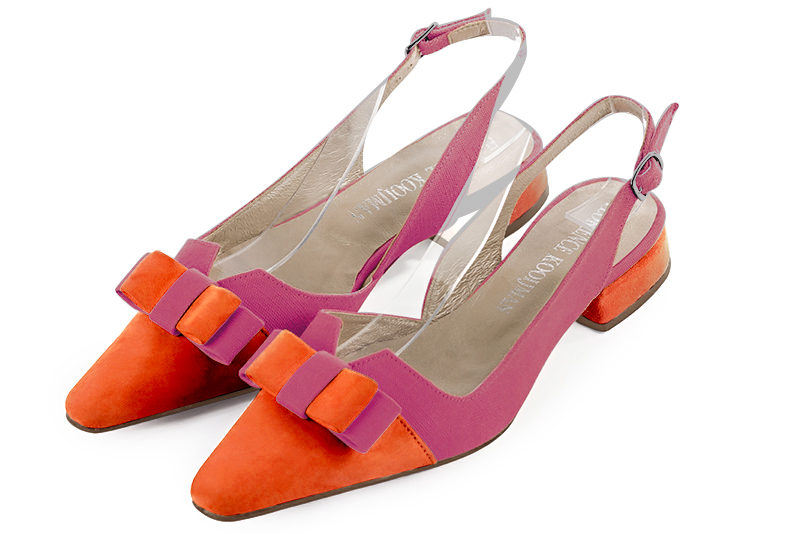 Clementine orange and hot pink women's open back shoes, with a knot. Tapered toe. Flat block heels. Front view - Florence KOOIJMAN